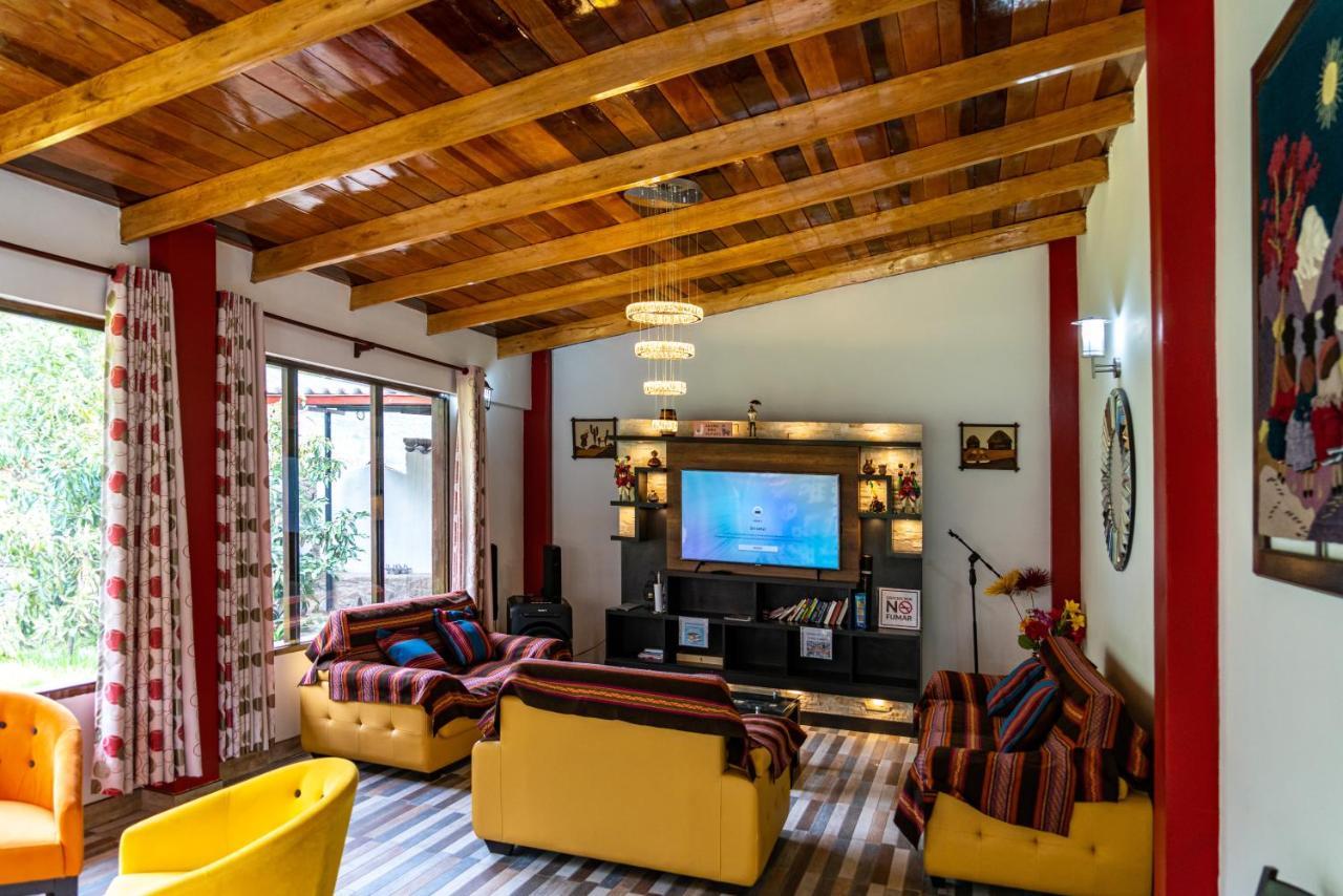 Hotel Tierra Inka Sacred Valley Ollantaytambo Exterior photo